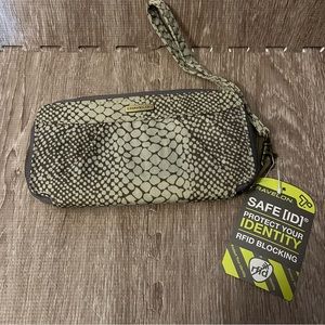 NEW Travelon RFID Blocking Wallet ID Card Safe Womens Zip Travel Pleated